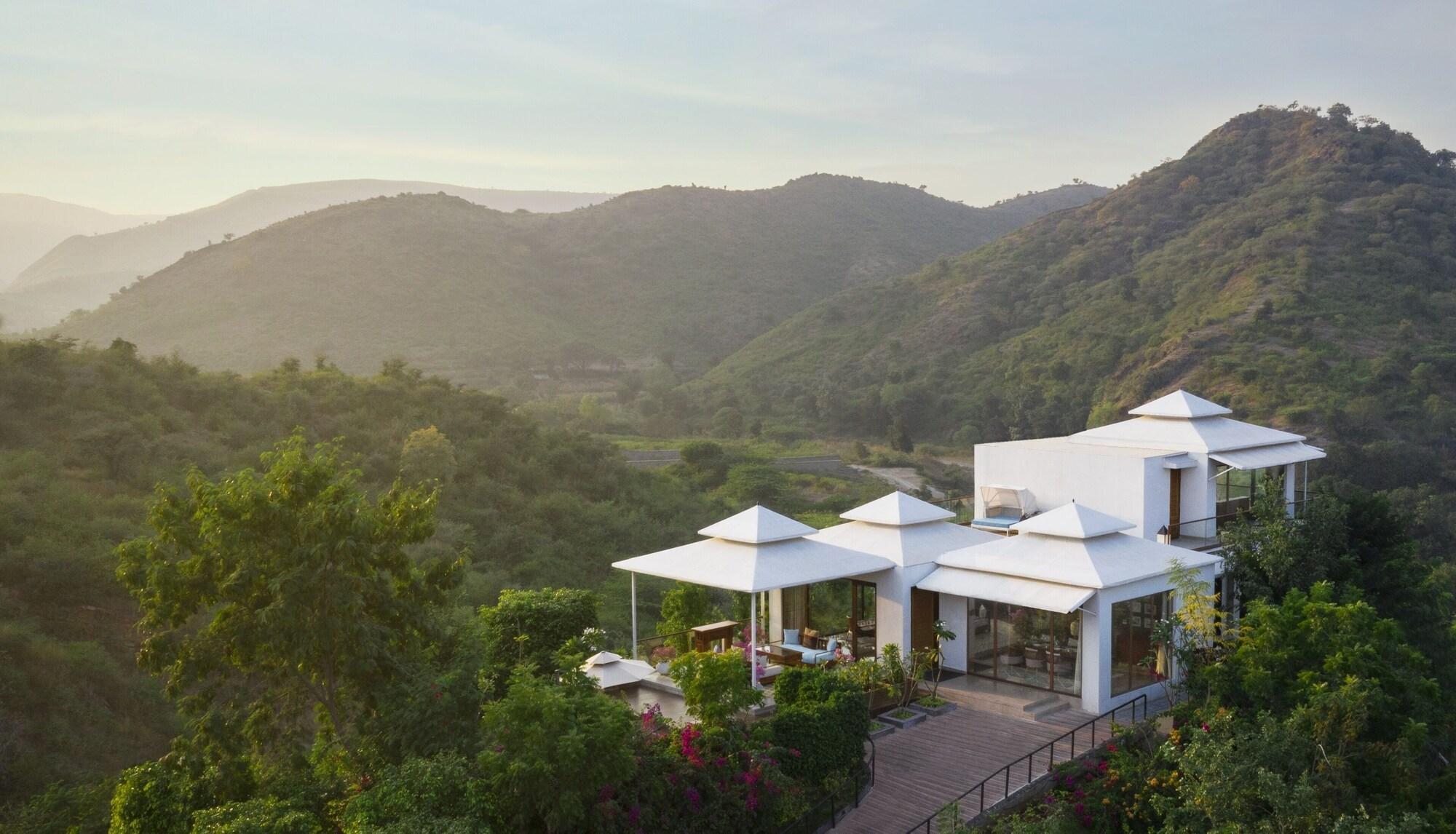 Taj Aravali Resort & Spa Ουνταϊπούρ Εξωτερικό φωτογραφία