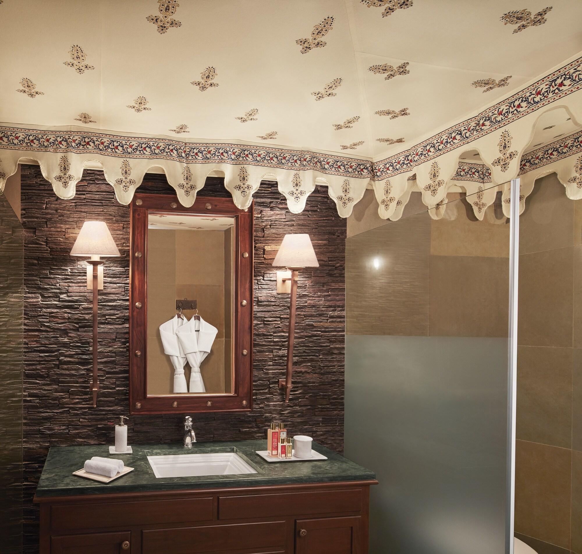 Taj Aravali Resort & Spa Ουνταϊπούρ Εξωτερικό φωτογραφία